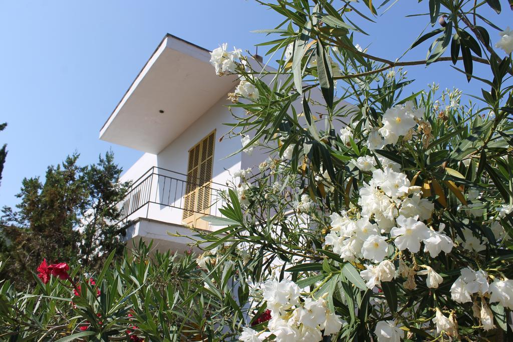 Hostal Catalina Vera Port D'Andratx Exterior photo
